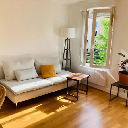 Bel A Avec Balcon Pantin